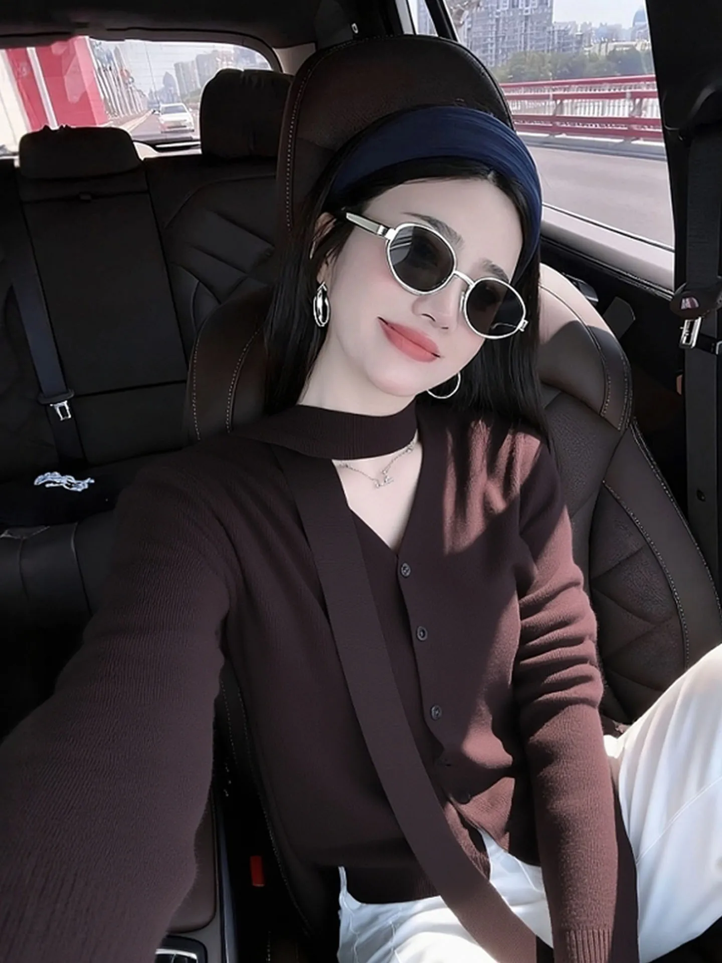 

Ele V-Ne Шелковая лента Camere Трикотаж Long Sve Женский модный зимний дизайн Повседневный универсальный топ на одной пуговице