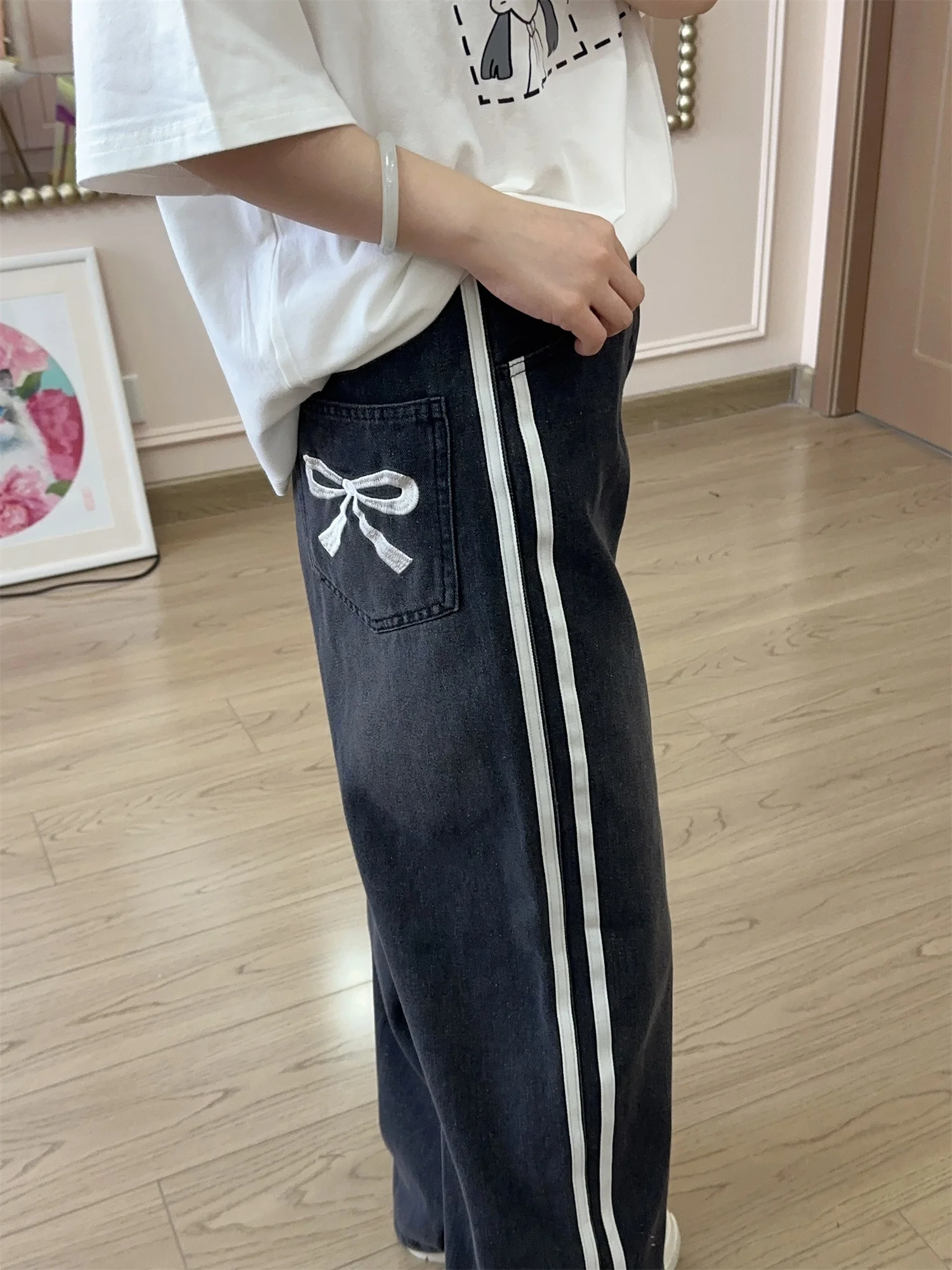 Japanese Style Sweet Casual Loose Black Jeans Elastic Waist Embroidered Bow Pocket Simple Wide Leg Pants Denim Baggy Jeans Women