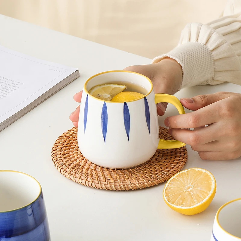

Japanese Sle Cerc Mug with Lid And Spoon for Drinking Water Office Use High Aesthetic Value Home Breakfast Cup