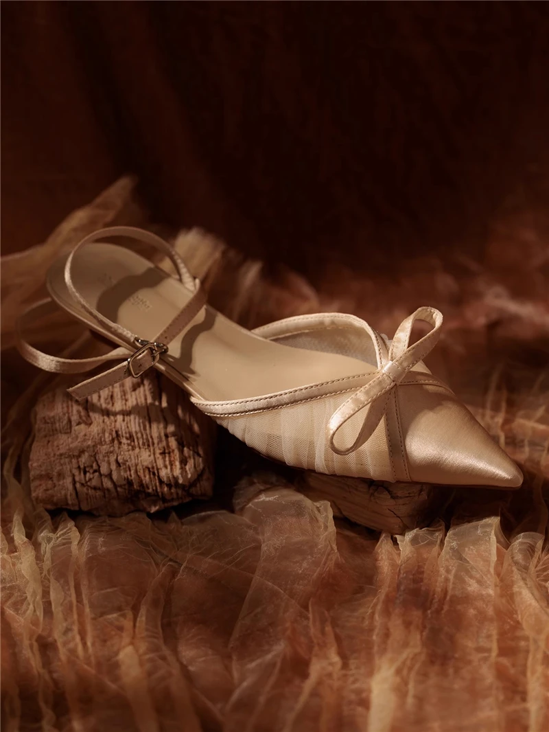 

Свадебные туфли на тонком высоком каблуке на низком каблуке, весенне-летние новые остроконечные шелковые сетчатые банты, банкетное платье, женские сандалии маленького размера