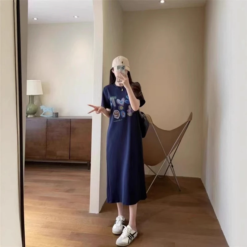 ゆったりミディアム丈半袖Tシャツロングワンピース韓国風シンプルプリント大きいサイズオープンスリットAラインワンピース屋外着用可能