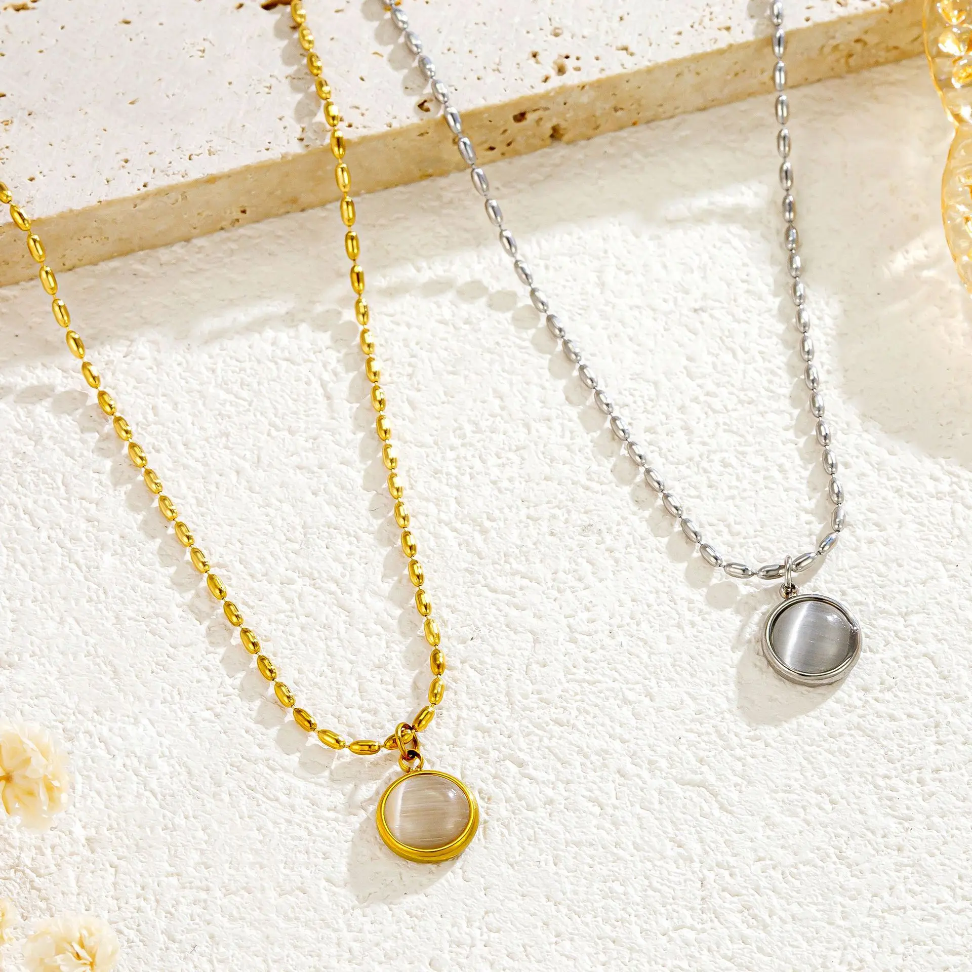 Exquisite Stylish Processed Natural Stone Necklace Minimalist Small Chic Pendant Necklace 18k Gold Plated Jewelry for Women Gift