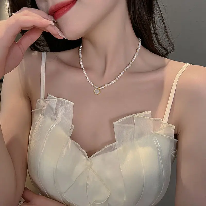 Ожерелье из пресноводного жемчуга в стиле барокко, элегантный темперамент, интернет-знаменитость, простая цепочка на шею в форме пресноводного ракушки с облаком