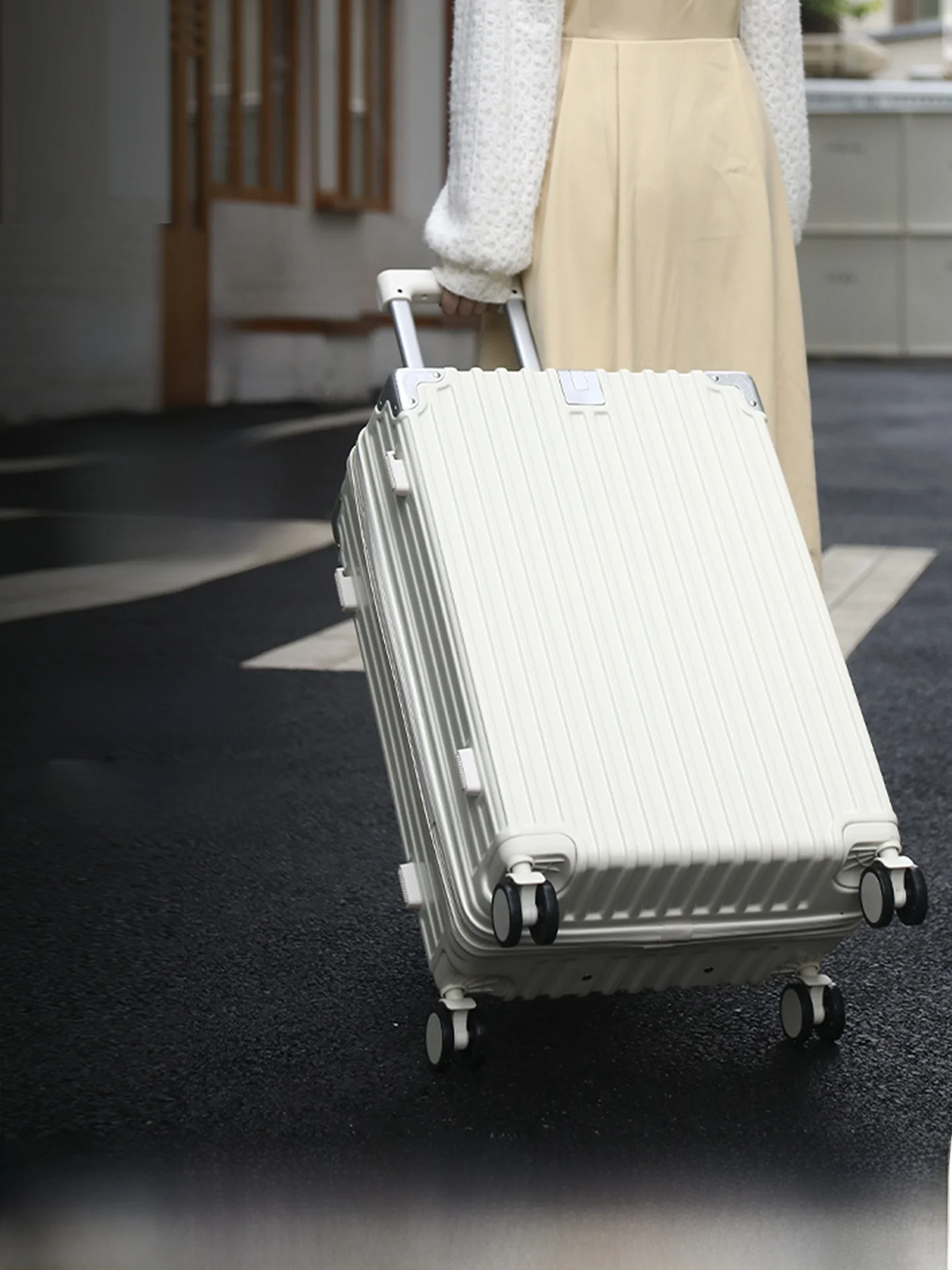 thickened-large-capacity-luggage-suitcase-for-travel-women-24-inch-password-box-durable-and-sturdy-men-20-inch-boarding-box