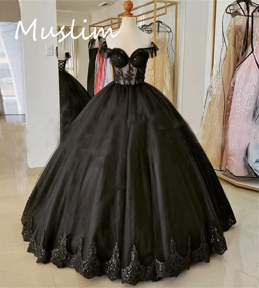 Elegant Black Quinceanera Dresses 2023 With Lace See Through Top Corset Mexican Prom Dress Gothic Xv Vestidos De Festa Birthday