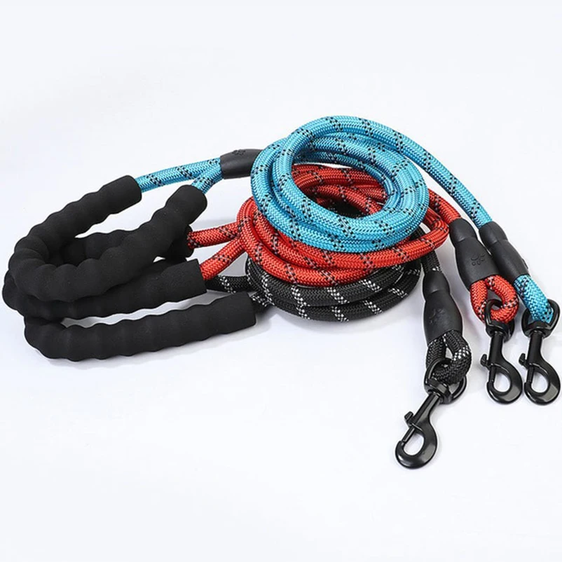 Pet supplies pvc reflective nylon round dog leash for medium and large dogs pet traction rope