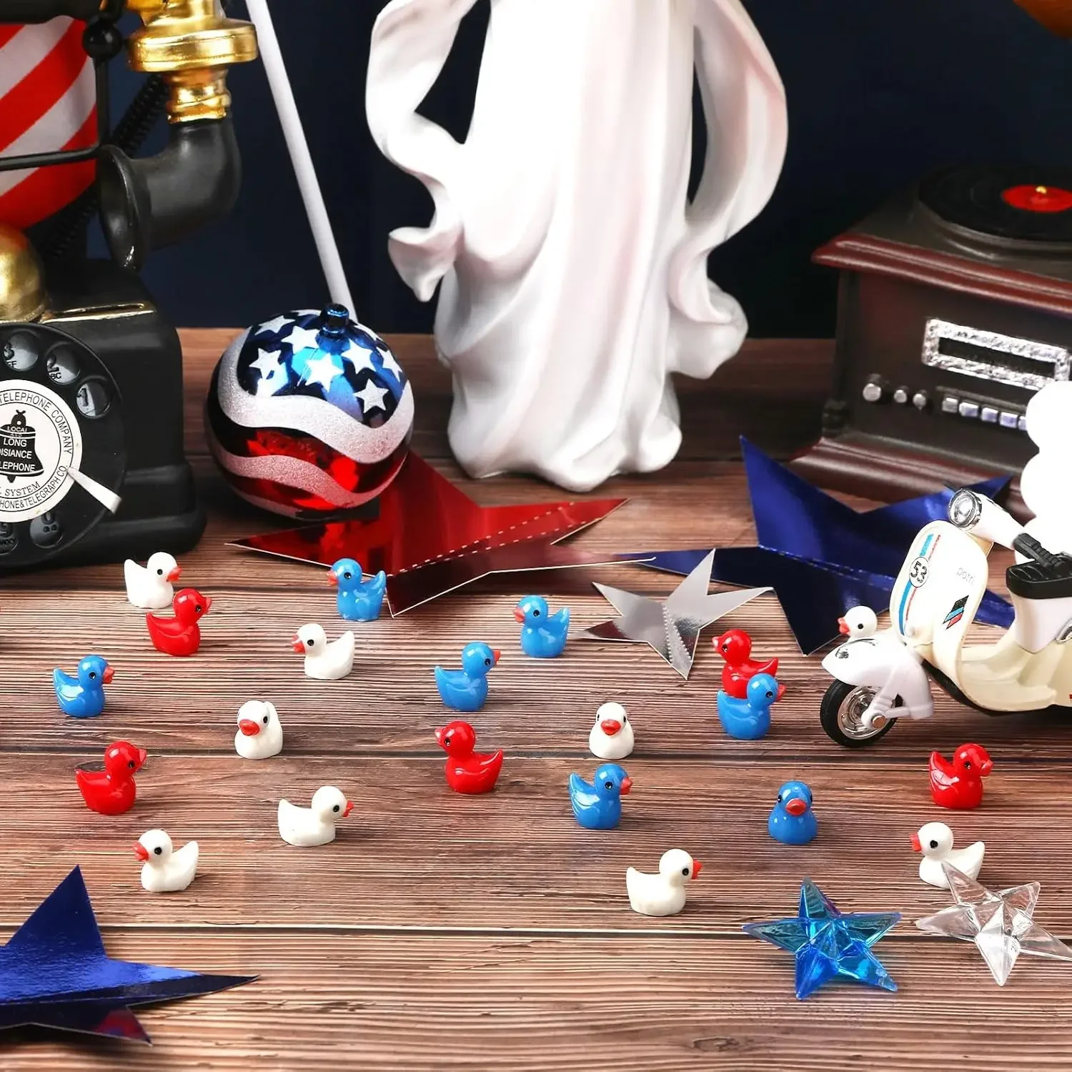 100 Pc Mini Ducks Resin Duck Red White Blue Tiny Ducks Figures Bulk for Independence Day Memorial Day Home Party Decor