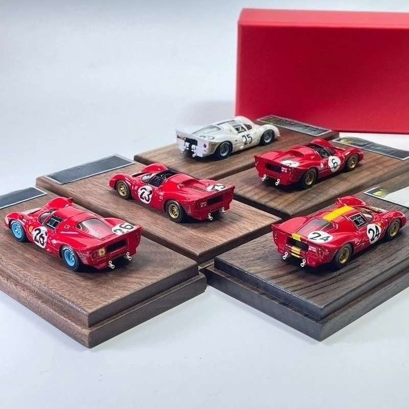 For DMH Prancing Horse 330P4 Convertible (1967) 1:64 Resin Simulation Car Model High End Limited Ornament