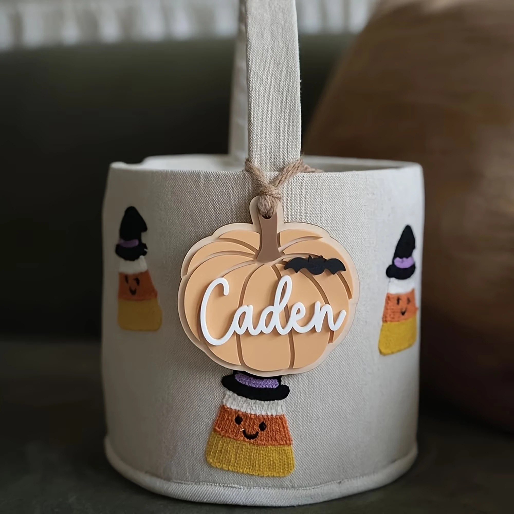 Personalized Halloween Decoration Tags, Pumpkin Tags, Halloween Basket Tags with Customizable Names, Horror-Themed Seasonal Tags, Personalized Name Decoration Tags Made of Wood and Acrylic, Personalized Jewelry