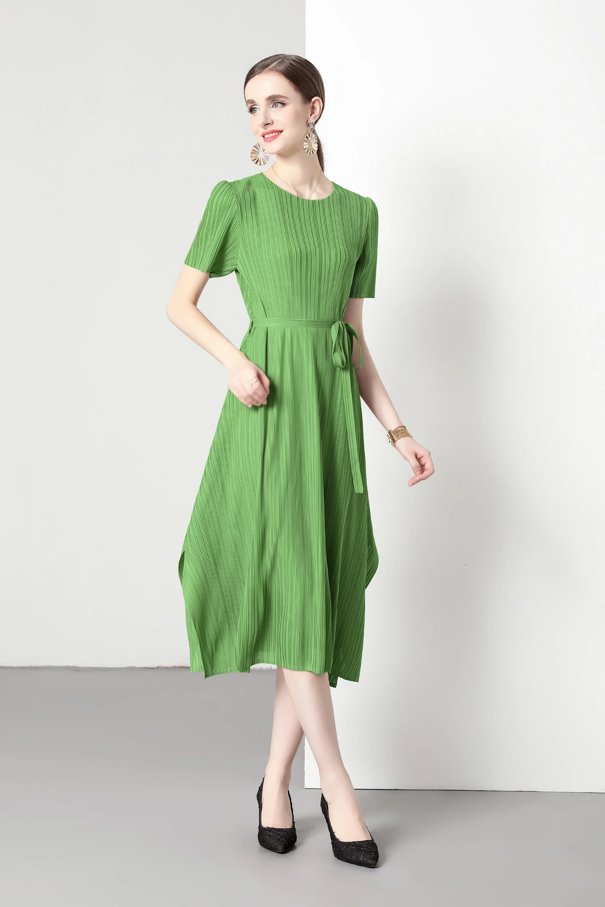 Miyake Pleated Round Neck Tether Waist Slim Dress Solid Color Long Skirt Five-point Sleeve A-line Skirt Big Swing Fresh Style