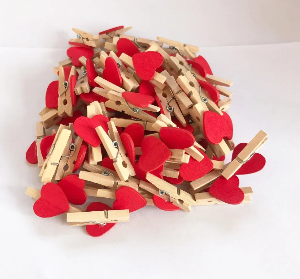 50PCS/Lot Mini Romantic Loving Heart Shape Wood Clips Handicrafts Photos Papers Clothes Pegs Home Bachelorette Party Decorations