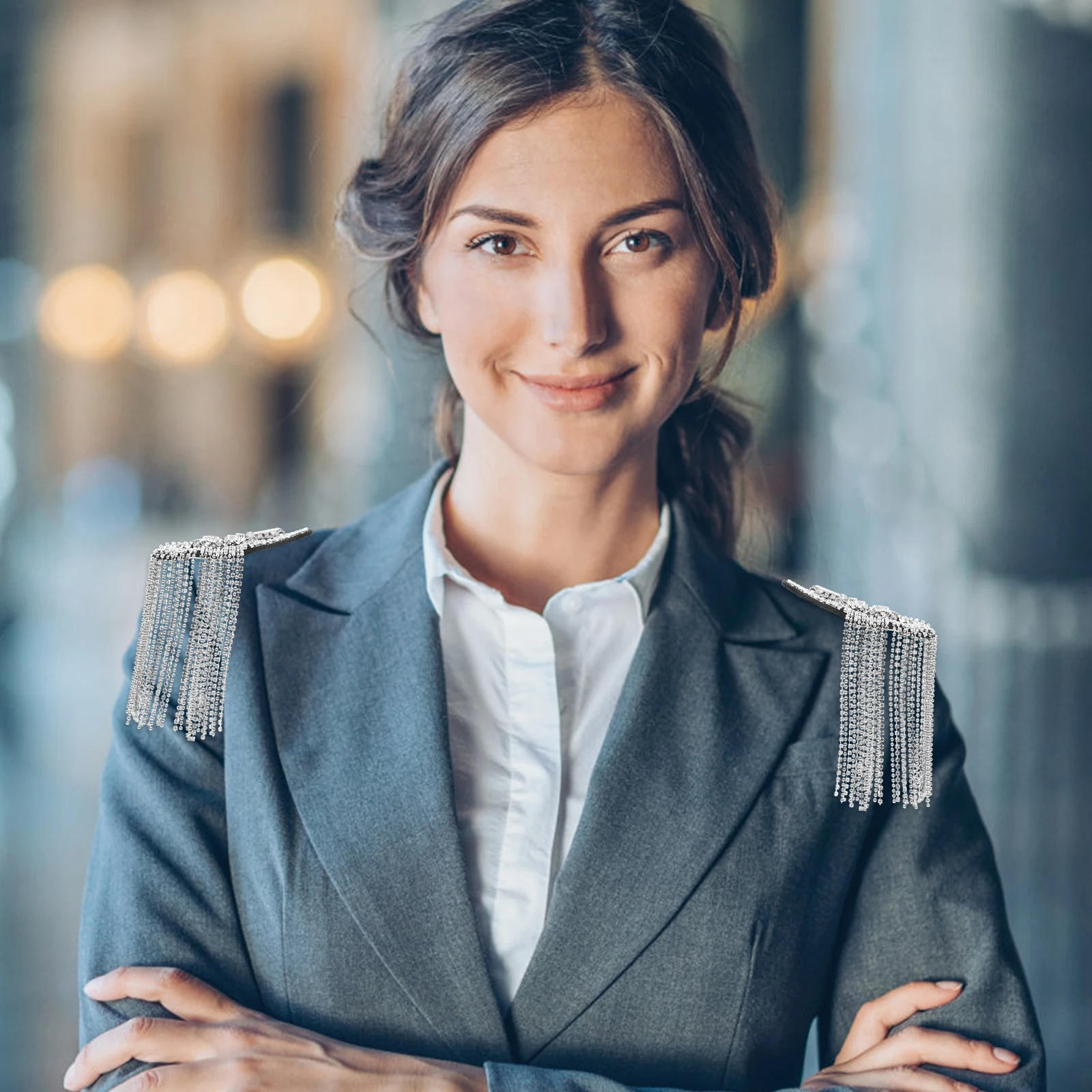 

2Pcs Tassel Chain Rhinestone Shoulder Epaulet Dangle Chain Epaulettes Vintage Style Shoulder Jewelry for Women Men