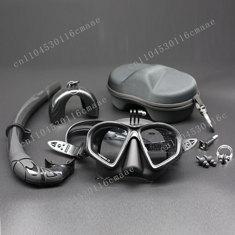 

Трансграничная оптовая продажа маски для свободного дайвинга малой емкости Маска для подводного плавания из закаленного стекла с кронштейном