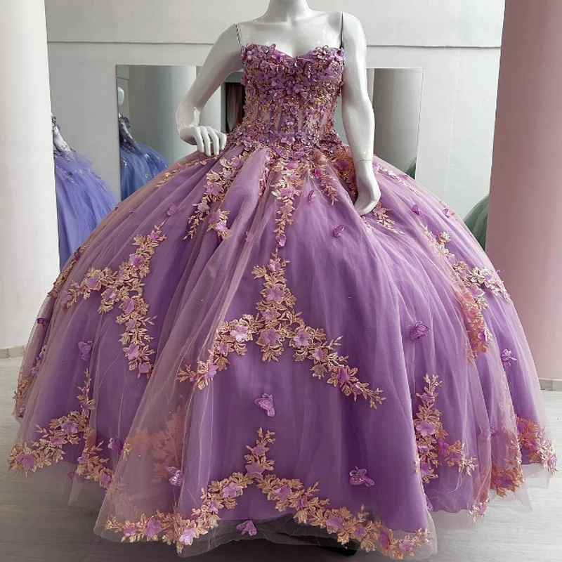 

Glitter Lavender Ball Gown Quinceanera Dresses Sequin Applique Lace Bow Beads Tull With Cape Birthday Party Sweet 16 Dress Vesti