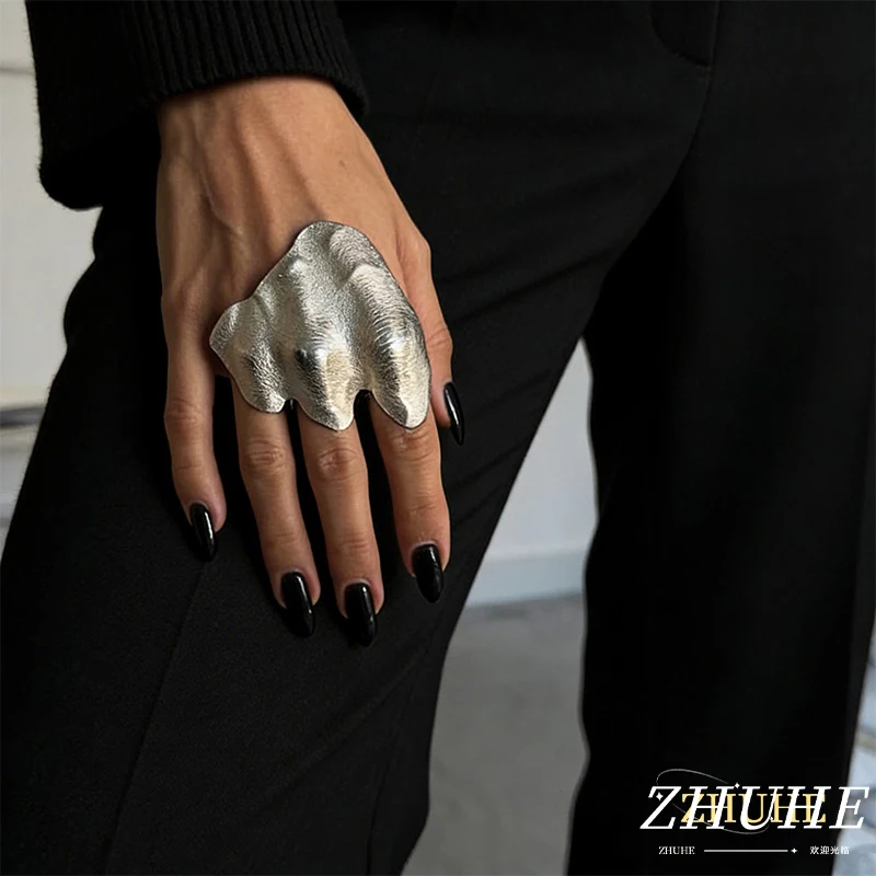 

Bold Copper Jewelry Accessories For Him & Her, Oversized Hammered Ring, Punk Style Finger Ornament, Trendy Streetwear Essential,