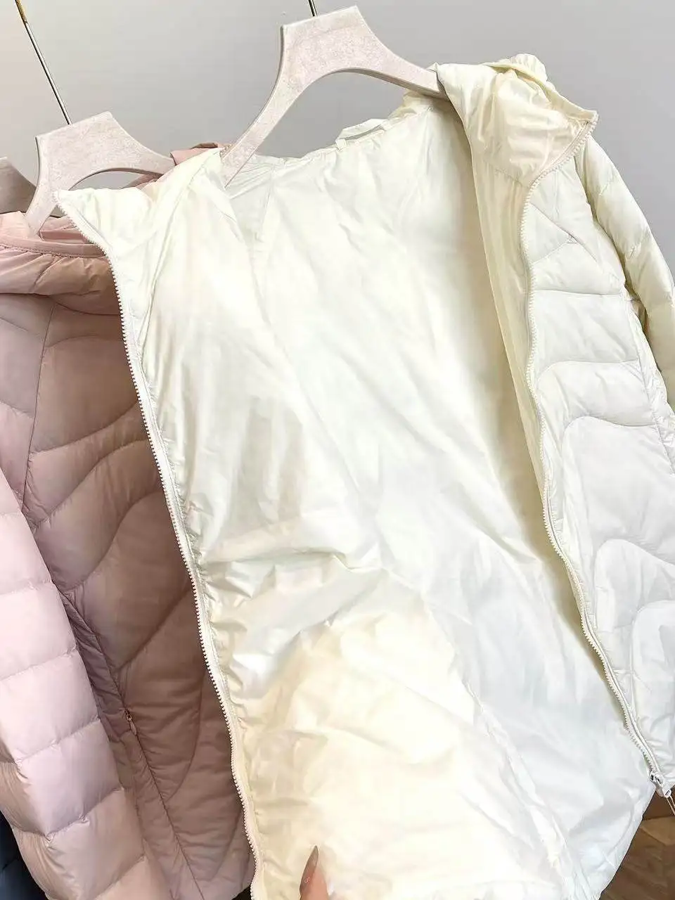 Jaet clásico con capucha y plumón ligero para mujer, Faion Premium 90% Du, relleno de plumón, tela fina de nailon, longitud Regular