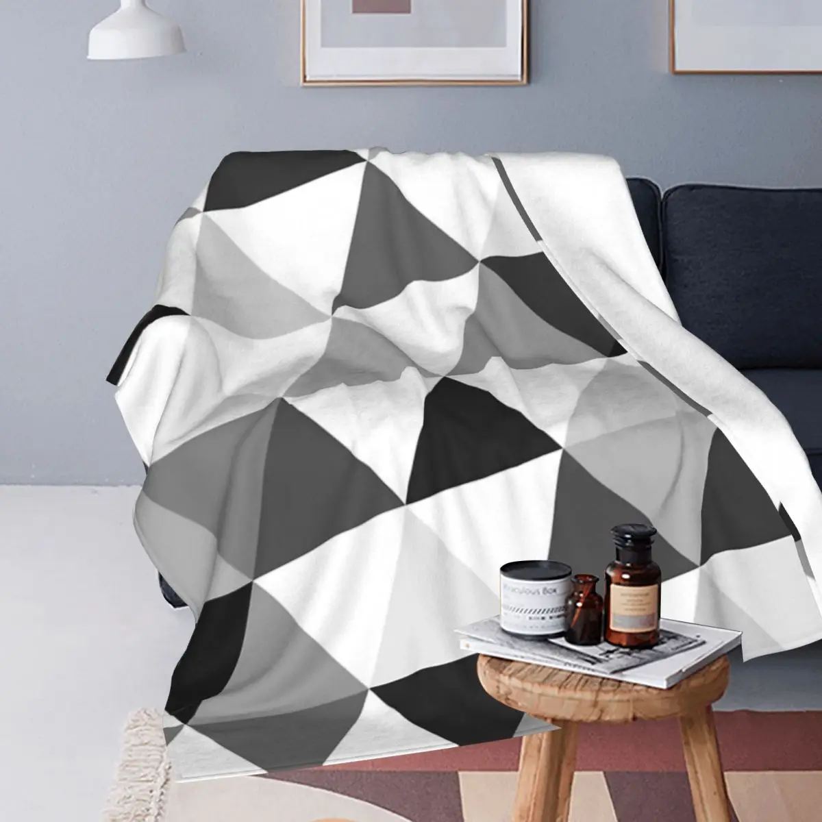 

Triangles In Black, Grey And White Blanket Soft Warm Flannel Throw Blanket Bedspread for Bed Living room Picnic Travel Home Sofa