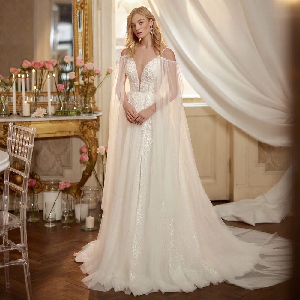Abito da sposa avorio personalizzato sexy senza spalline scollo a V applicazioni di perline scintillanti tulle abito da sposa linea A con mantello