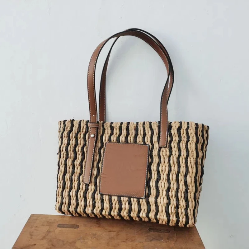 New Fashion Straw Beach Basket Bag Fashion Women Rattan Shoulder Bag Large Capacity Woven Hand-made Handbag Female Purse Totes