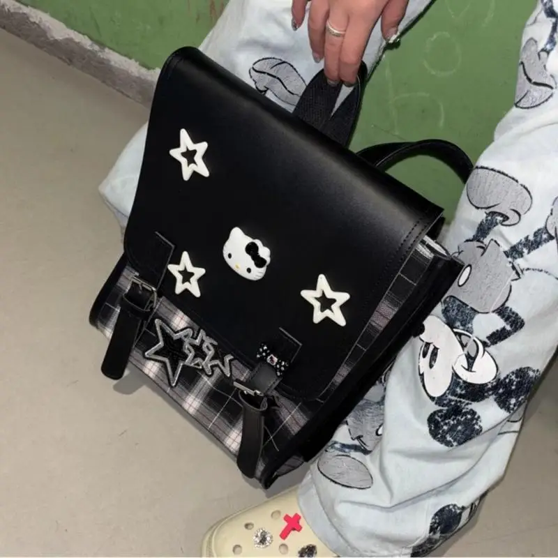 

Hello Kitty Campus Школьные ранцы Sanrio Портативные рюкзаки Нишевые дизайнерские сращивания для девочек Студенческий модный рюкзак в клетку на день рождения