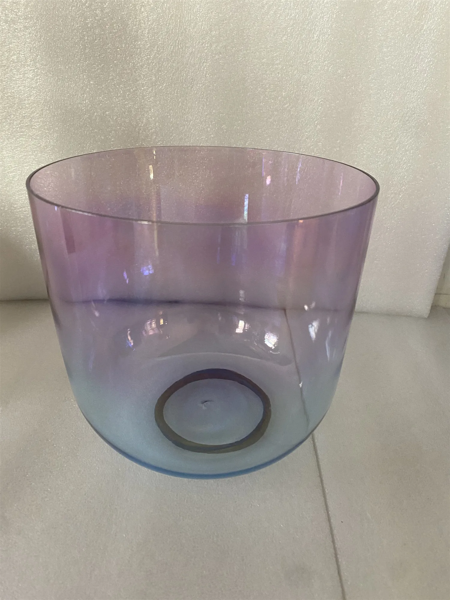 3rd octave B note crown chakra crystal singing bowl mixed magic pink & blue colors for sound healing 432Hz