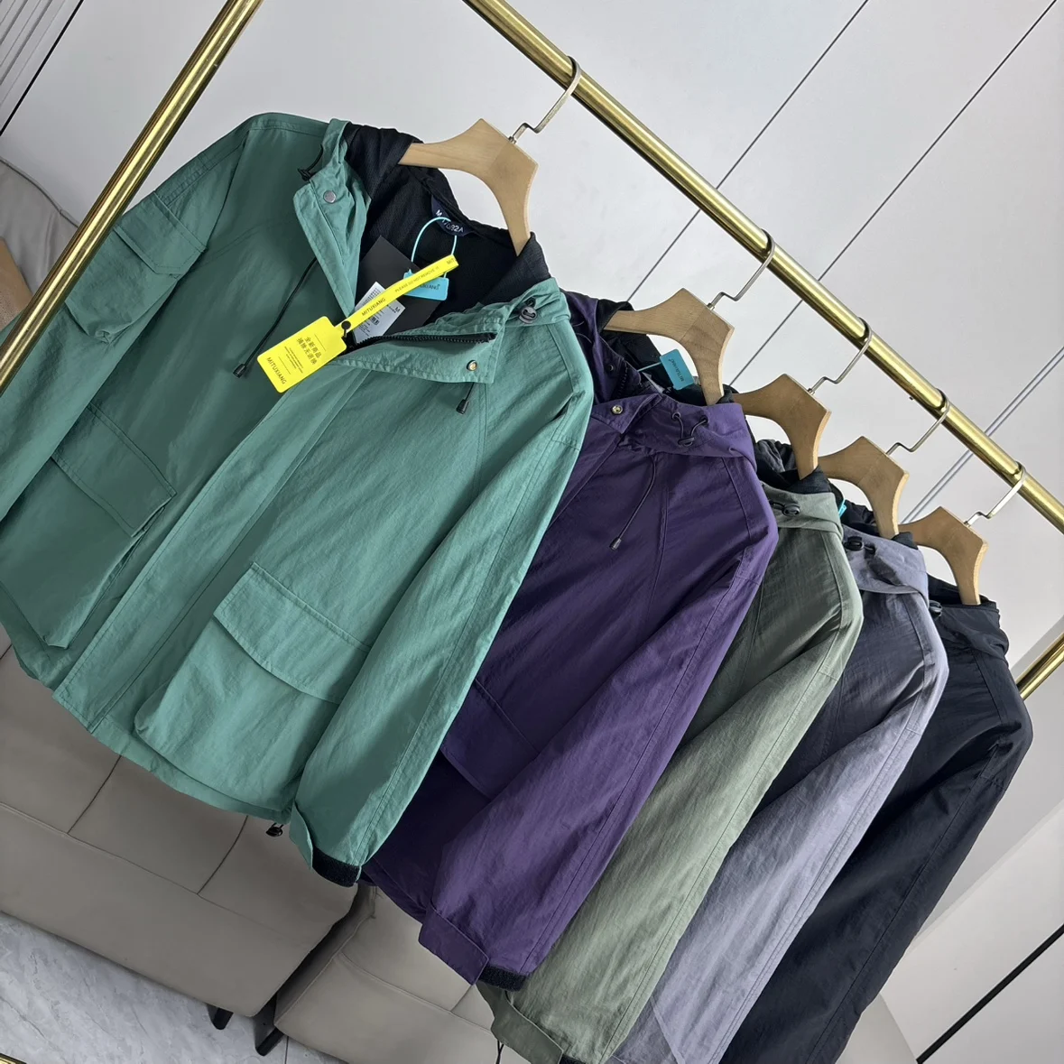 

NIAOXI Men's Outdoor Workwear Jaet Hooded Waterproof Tear-Resistant Casual Sle Polyester Fiber Youth Faion