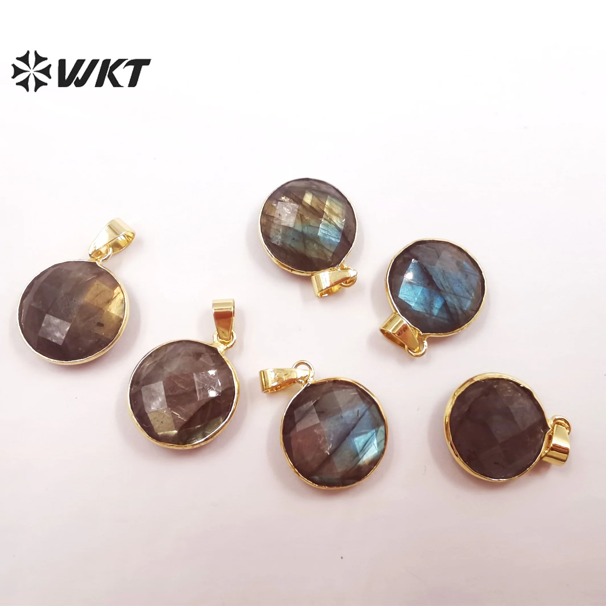 WT-P1827 Amazing Gorgeous High Flash Brightly Natural Round Labradorite Pendant Gold Bezel Stone Tiny Charms For Women