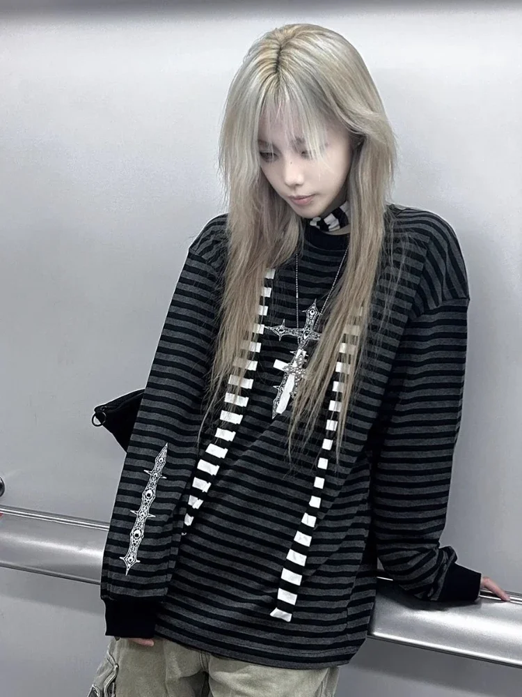

Deeptown Vintage Goth Cross Graphic Print Striped Women T-Shirts Y2k Punk Long Sleeve Loose Tees Harajuku Grunge Street Autumn