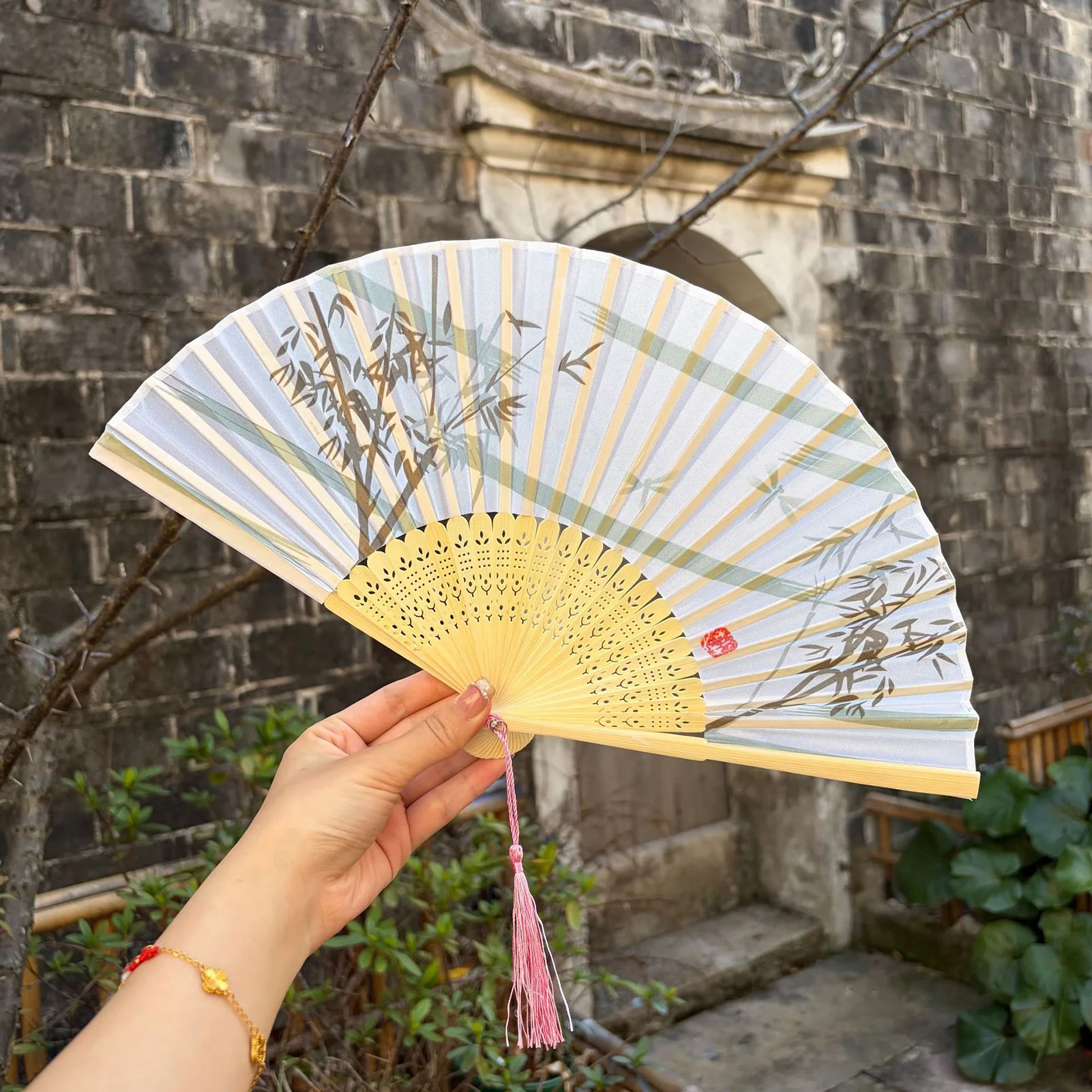 Handheld Folding Fan Portable Bamboo Folding Fan for Classical Dance Hanfu Qipao Stage Performance Festival Accessories