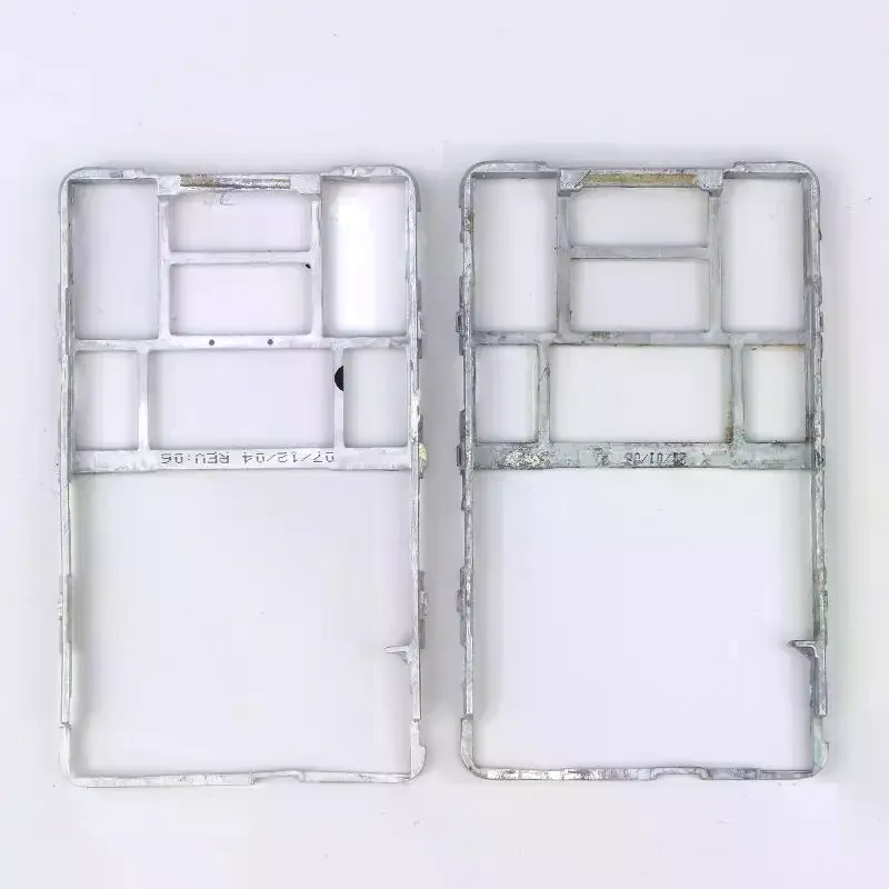 Immagine 5: Cornice Centrale in Metallo per iPod Video 30GB 60GB 80GB 5a 6a 7a Generazione e iPod Classic