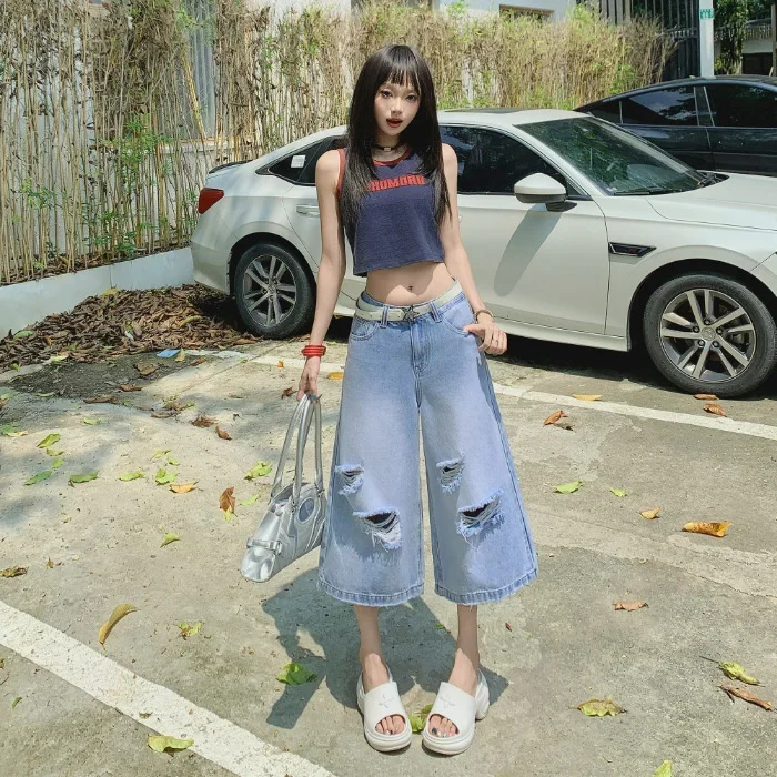 

Новый летний дизайн, рваные джинсовые шорты и модные и универсальные свободные джинсы с высокой талией и семью точками для женщин.