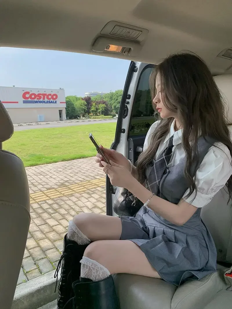 2025 été nouvelle mode femmes corée uniforme style jk robe ensemble gilet chemise courte plissée a-ligne jupe trois pièces jk ensemble