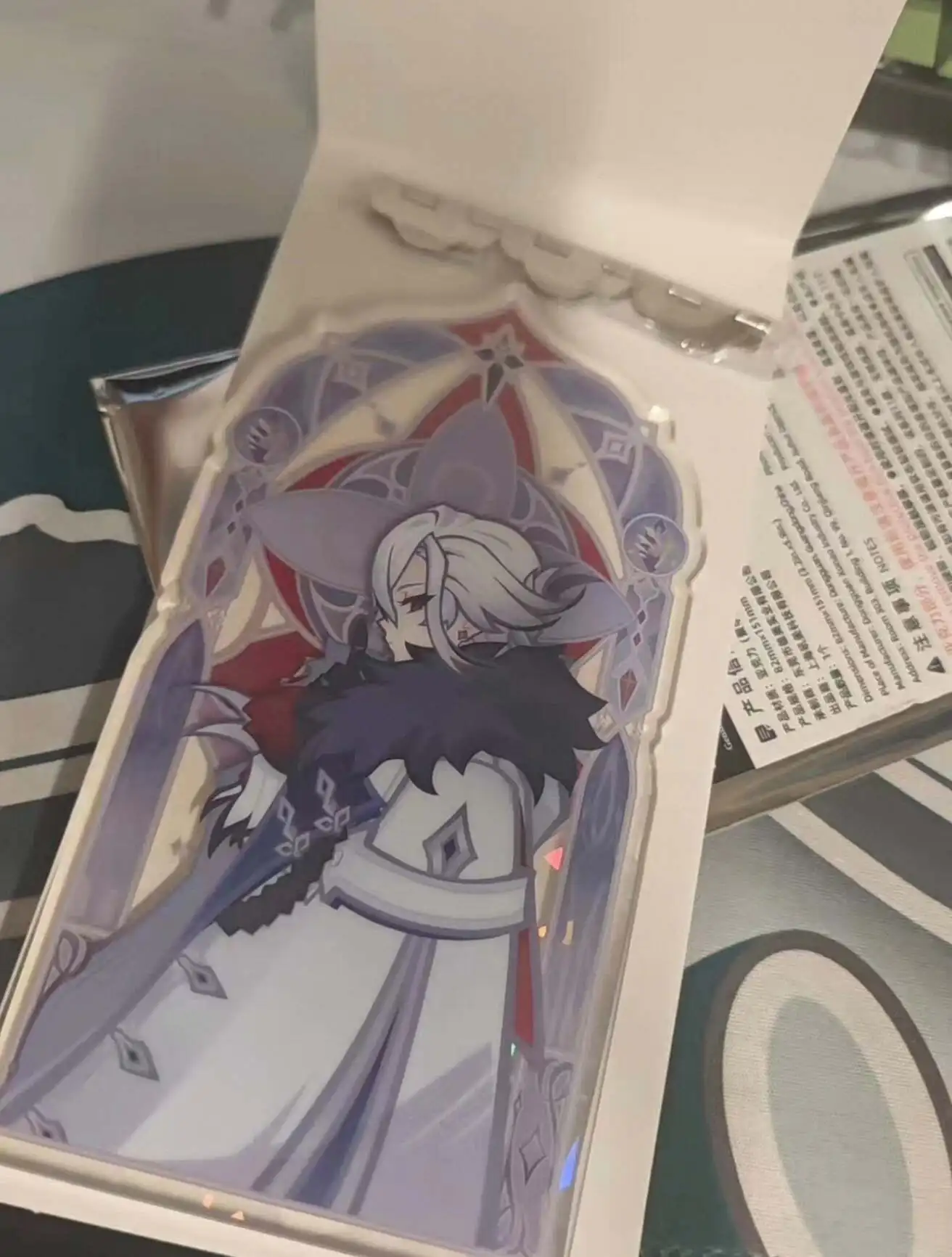 

Новое поступление 2025 года, на складе, подставка Genshin Impact Fatui Arlecchino, официальная подставка с морозным пламенем, комбинированный светоразопасный акрил ​ ​