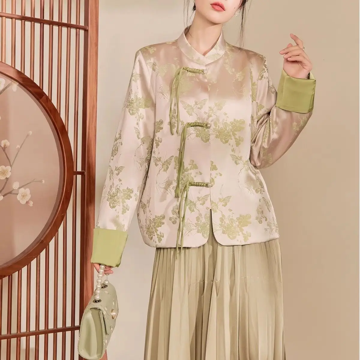 2025 봄 가을 여성 꽃 나비 패턴 모조 실크 패치 워크 중국어 당나라 의상 코트, 여자 녹색 꽃 코트