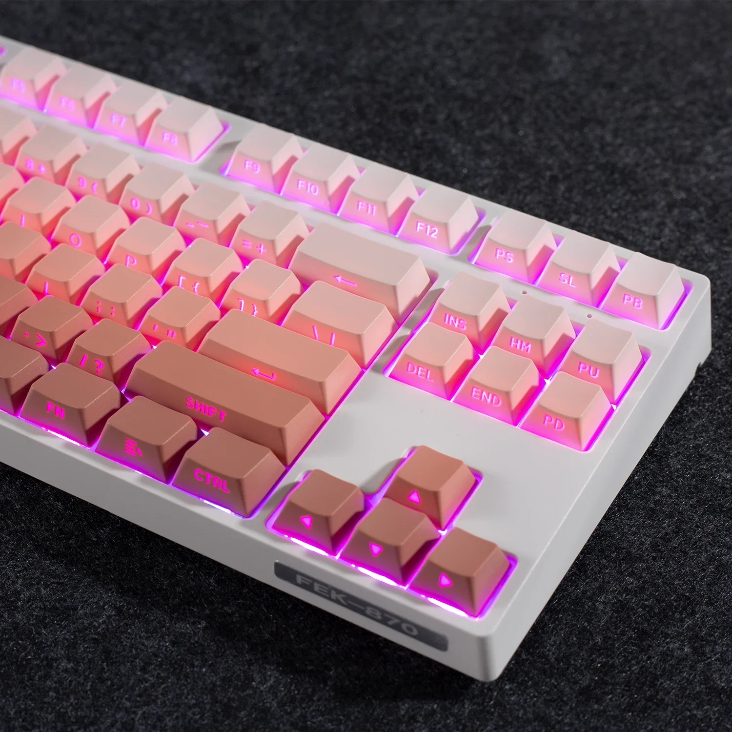 

Carmine gradual change side engraved keycap, character light transmission PBT two-color injection molding original high value ap