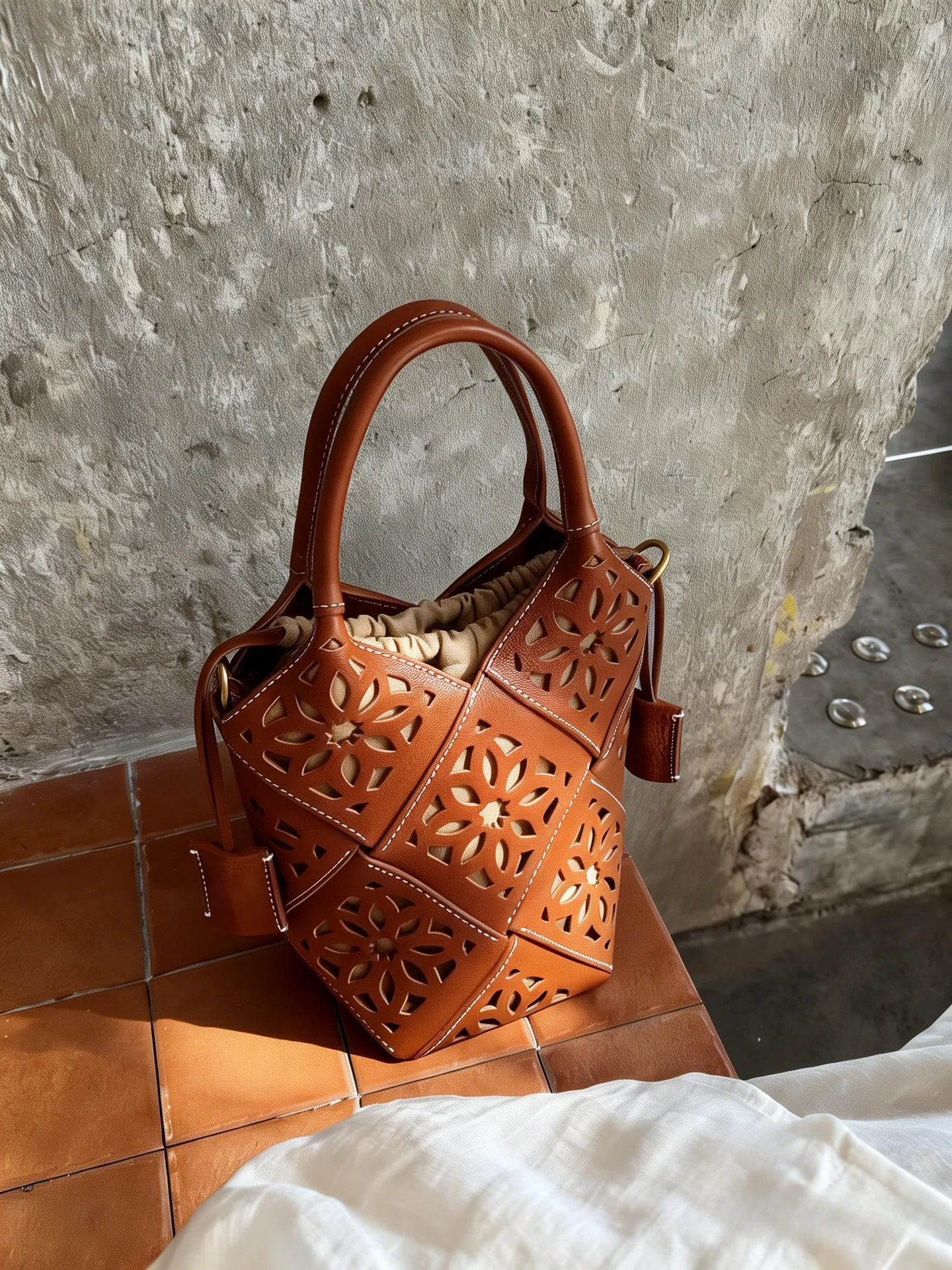 sac-a-main-en-cuir-caramel-pour-femme-sac-de-navetteur-souple-sac-fourre-tout-d'ete-style-coreen-tendance-et-pratique