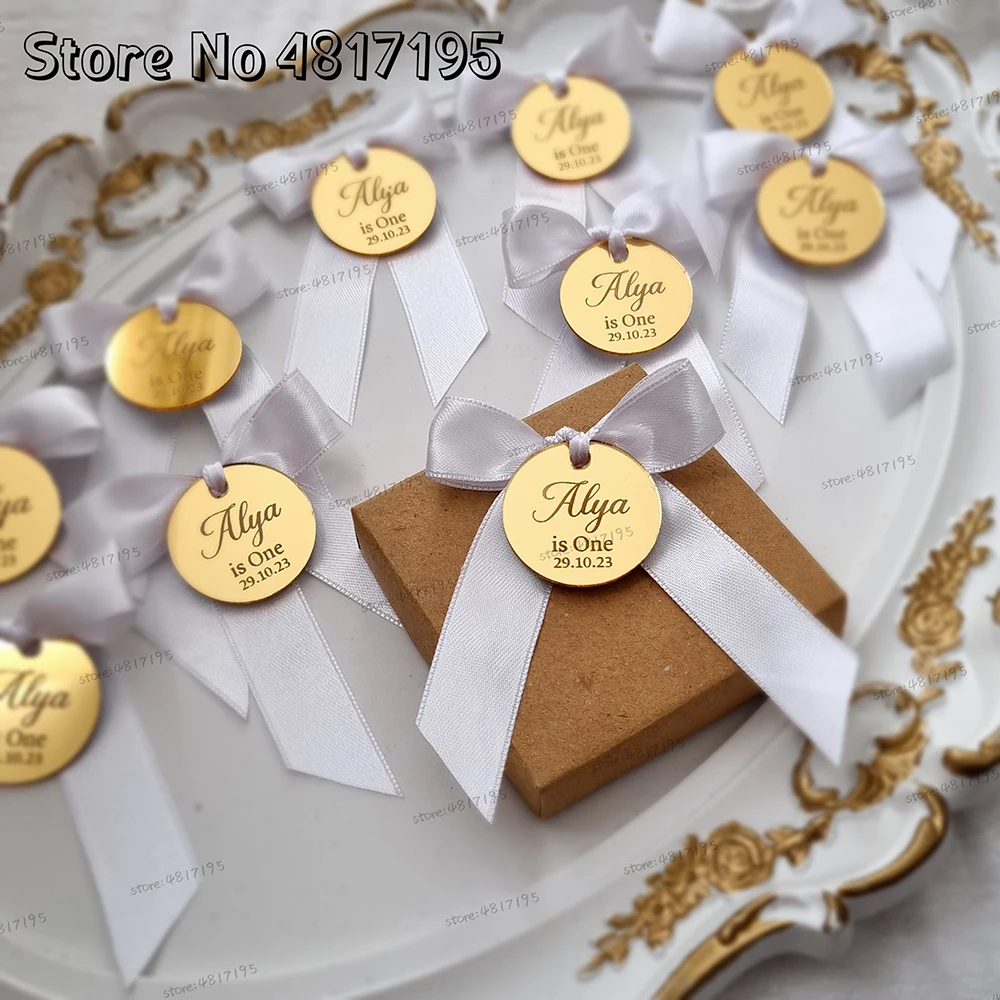 

20/50/100Pcs Personalized Engraved Gold Labels Gender Reveal Table Decorations Custom Name Round Acrylic Birthday Party Gifts