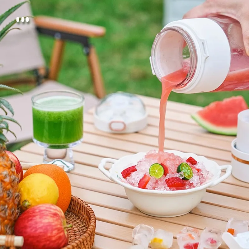 Juicer Small Portable Juicer Ton Ton Cup Blender Cup with Shoulder Strap Two Lids Suitable for Milkshakes and Smoothies