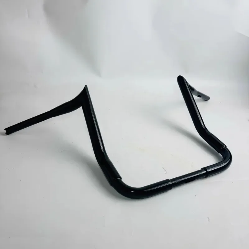 

Детали подходят для Harley Street Flagship Glide, позитивного трехколесного модифицированного 1,5-дюймового жирного руля круассана, высокой ручки.