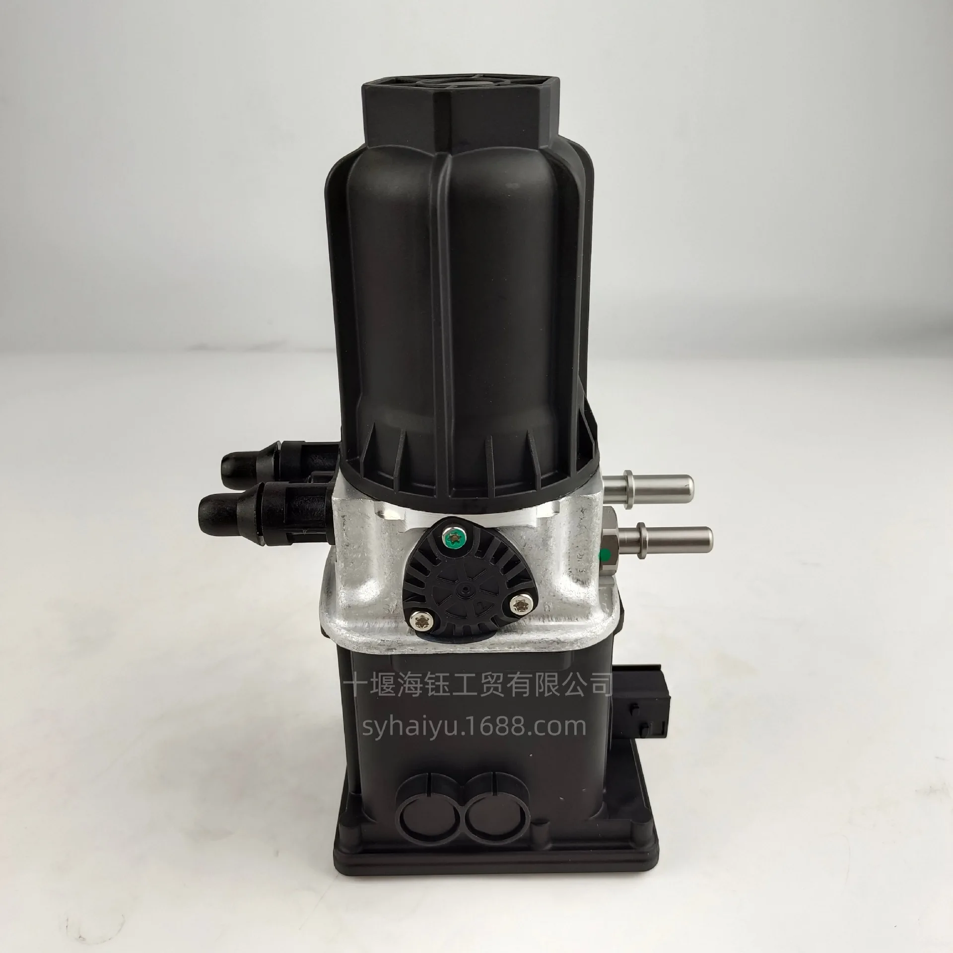 

Горячая распродажа: Насос подачи мочевины (уреи) для двигателя Cummins Oka, номер детали 5506956, дозирующий насос A06X234