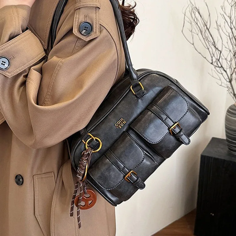 1 قطعة حقيبة كتف نسائية ريترو بلون حقيبة يد جلدية مع جيوب متعددة سعة كبيرة تأتي مع ملحق قابل للفصل
