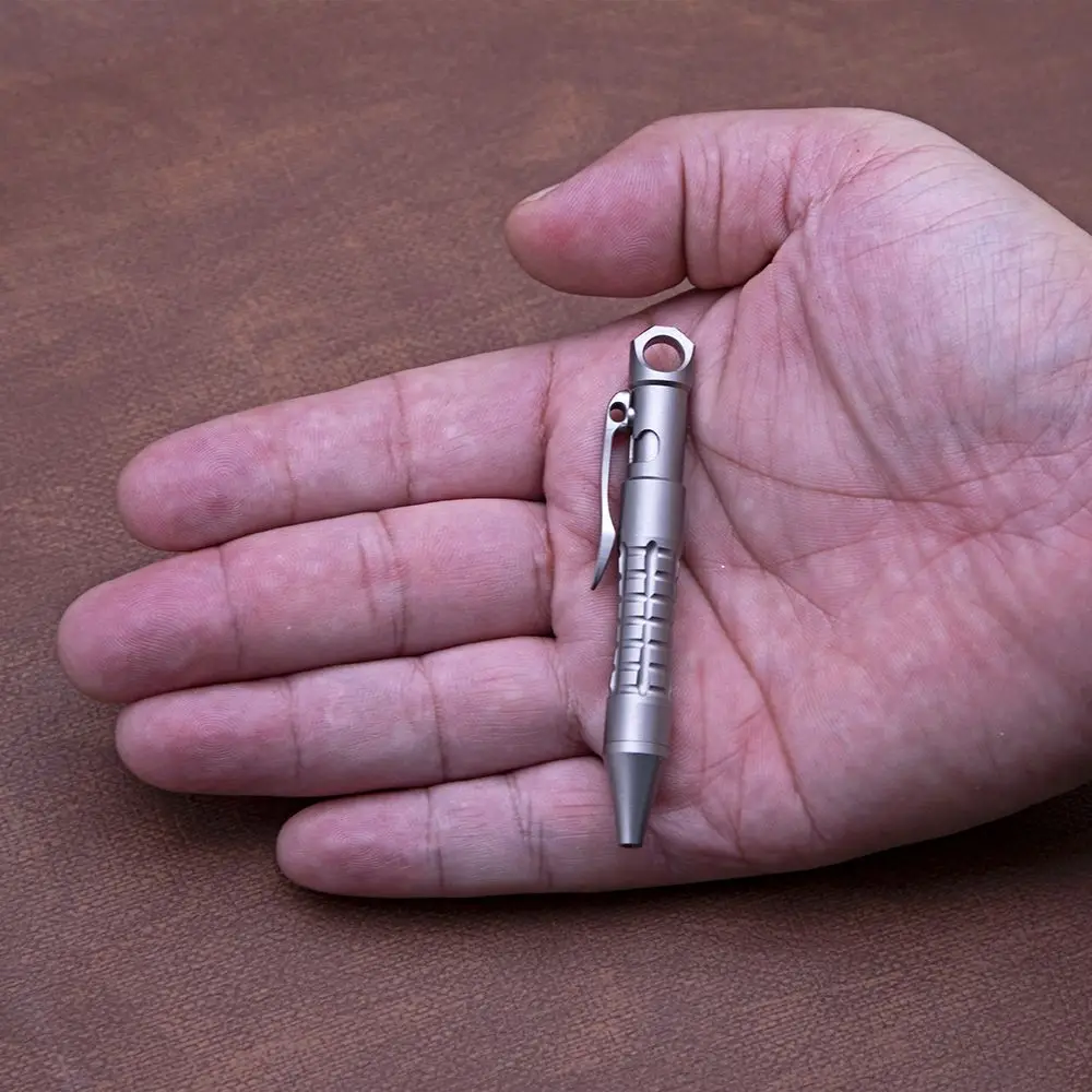 Outdoor draagbare multifunctionele EDC Mini titanium legering bout sleutelhanger handtekening pen