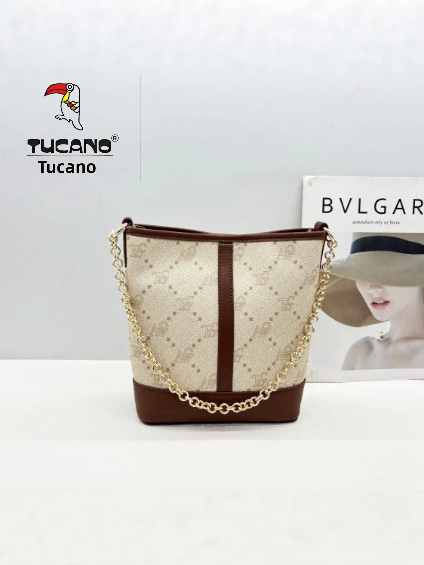 Bolsa Bucket Feminina TUCANO 2026 Nova Moda Estampada com Corrente, Bolsa Tote Moderna K8563 Tamanho Médio, Bolsa de Ombro Ún...