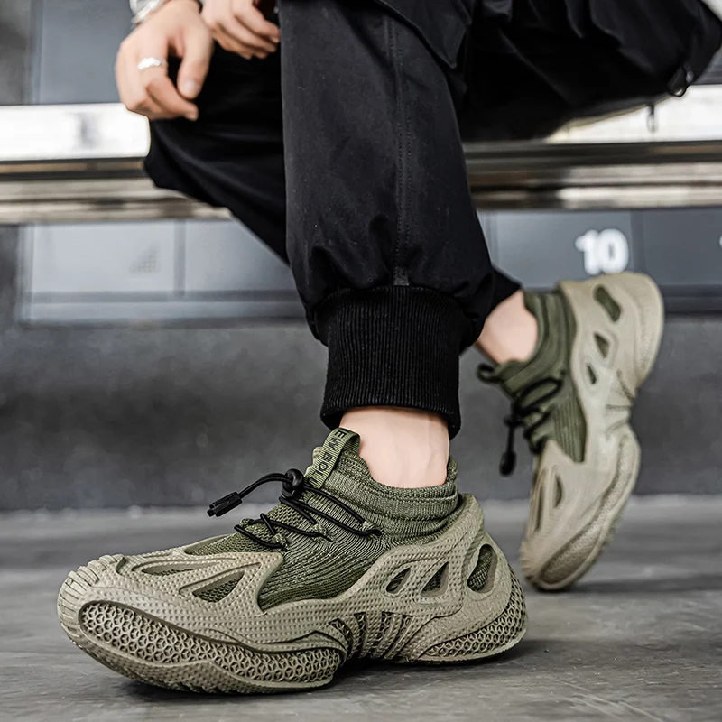 موضة شبكة الرجال حذاء كاجوال في الهواء الطلق رجالي المشي أحذية رياضية مريحة الانزلاق على جوارب رجالي أحذية تنفس الاحذية الرياضية