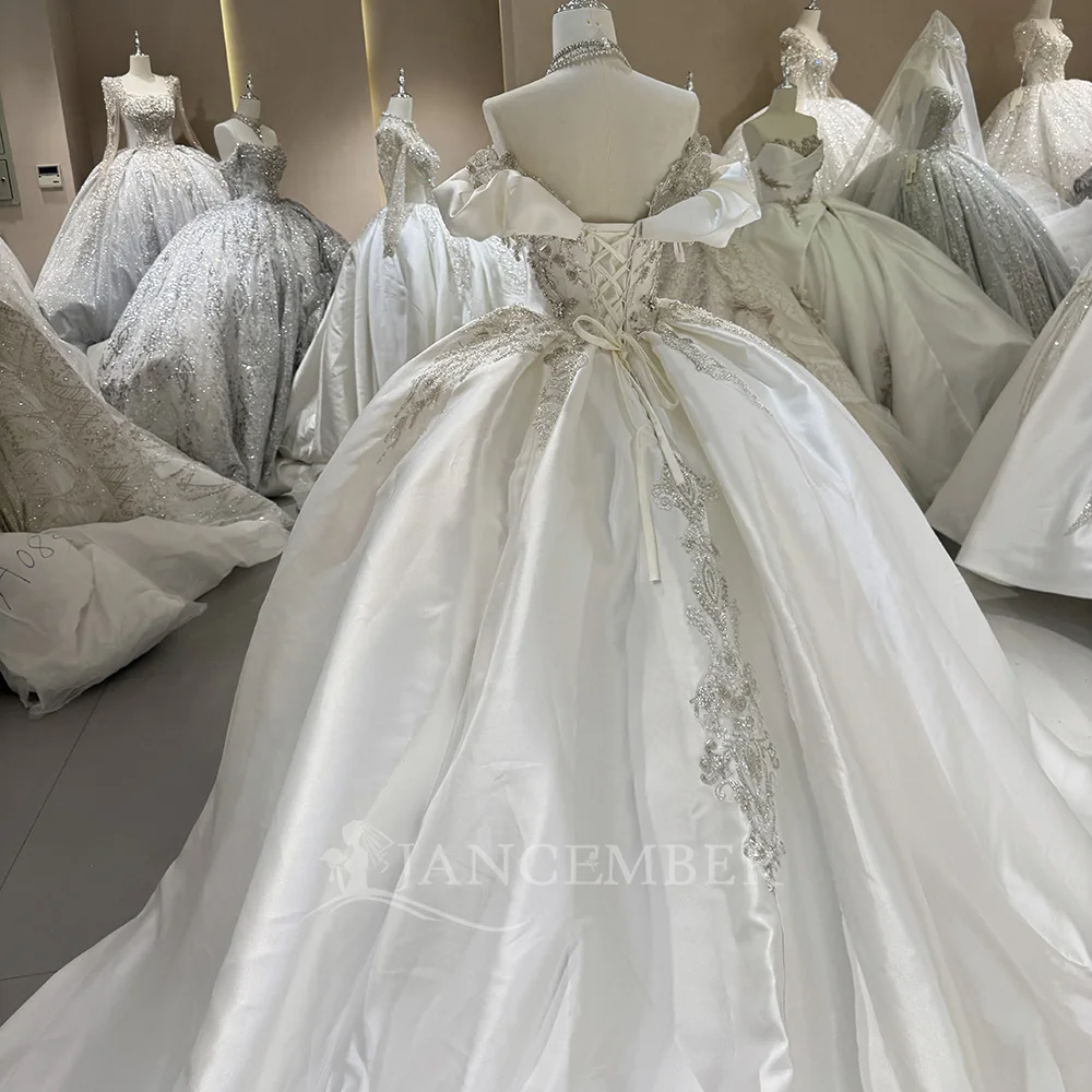 Affordable Beach Wedding Dress 2025 Scoop Ball Gown Satin Beading Bride Gown Lace Up Back Princess Customized Vestido de Noiva