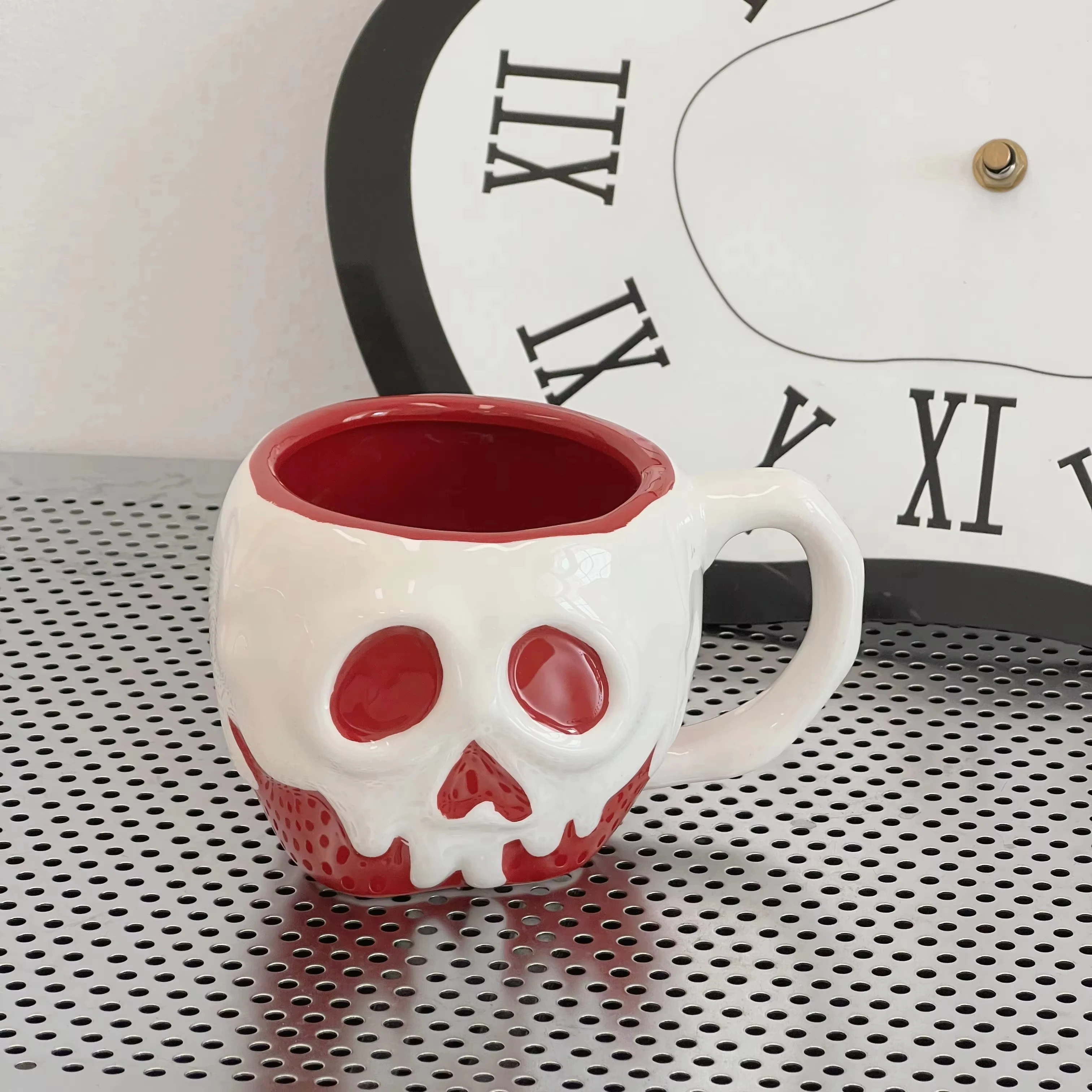 

Red Skull Mug Ceramic Cup Anime Cartoon New Fruit Water Cup Large Capacity Creative High Beauty Halloween Gift