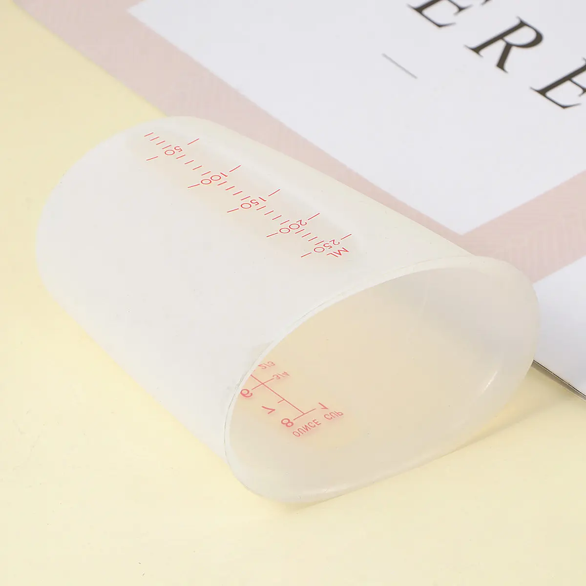 

250Ml Silicone Cup Lightweight Graduated Liquid Container For Kitchen Laboratory Use Measuring Beaker Soft Measuring Cup