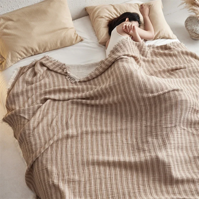 New 100% Cotton Muslin Autumn Blanket Classic Striped Multifunctional Sofa Blankets Soft Comfortable 4 Layer Bed Blanket Shawl