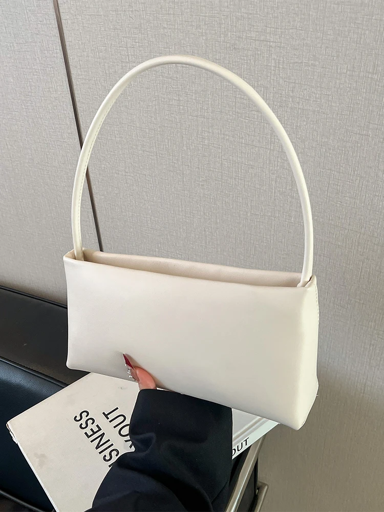 

Fashionable Underarm Crossbody Bag for Women Casual Versatile Commuter Bag Stylish Single Shoulder Bag Trendy Bucket Bag