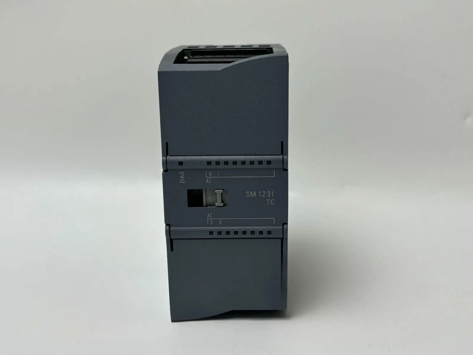 

Brand New 6ES7231-5QD30-0XB0 6ES7 231-5QD30-0XB0 Warranty One-year